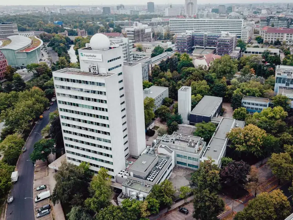 Überblick über Fraunhofer Gebäudeanlage