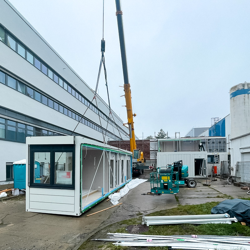 2025-10_NEWS_RENESAS_CONTAINER-1